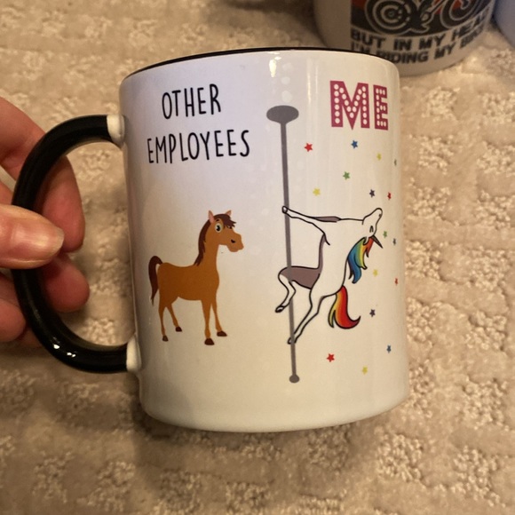 Bundle of 4 Mugs - Picture 2 of 5